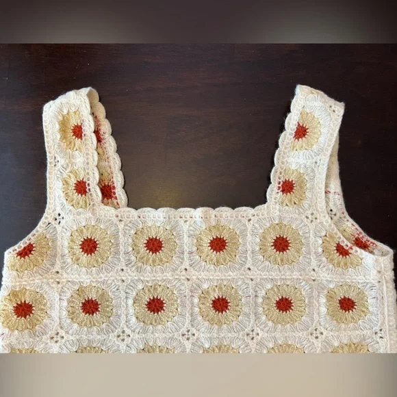 Rebellion Again Sunflower Crochet Top Cream Cropped Floral Womens Size L - Picture 16 of 16